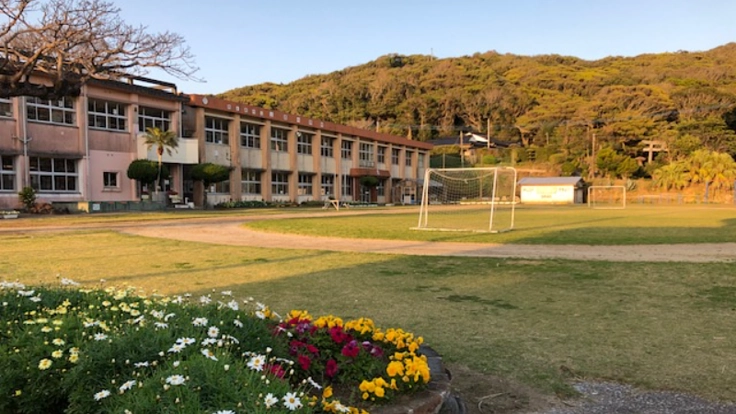 種子島にゆかりのある歌や校歌を収録したCDやDVDを作りたい