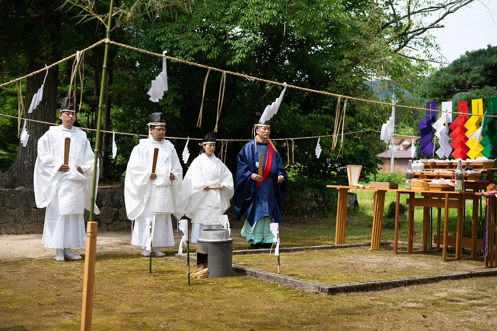 仮殿遷座祭を斎行いたしました
