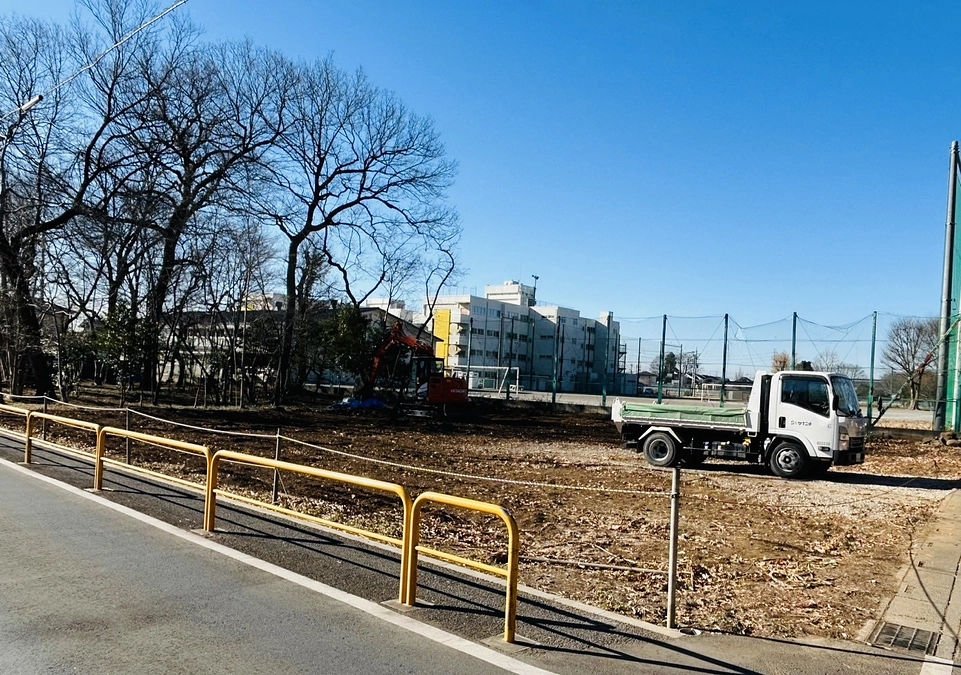 新施設の進捗と候補犬睦月の訓練状況のご報告