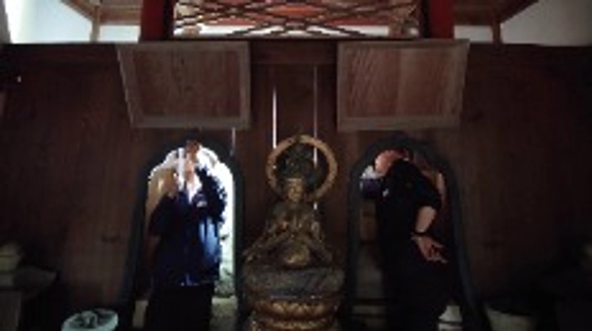 ご両親ご墓前の御簾を新調