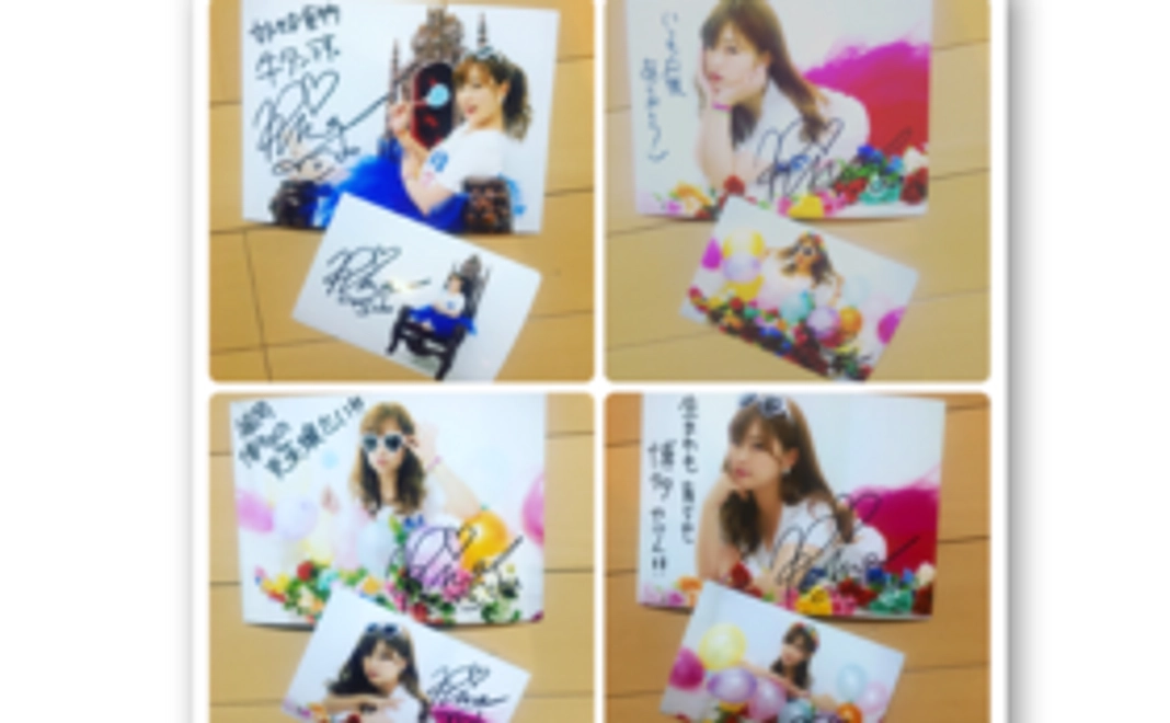 サイン入り生写真2枚とサイン入りチェキ