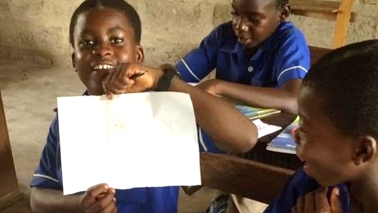 この夏、沖縄の小学生の私がガーナに学用品を届けに行きます!!