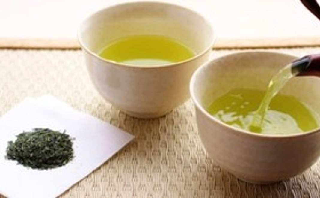 一番茶をお届けします。