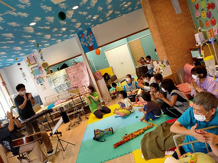 第２回スヌーズレン体験会&はあとふるミニコンサート開催しました。