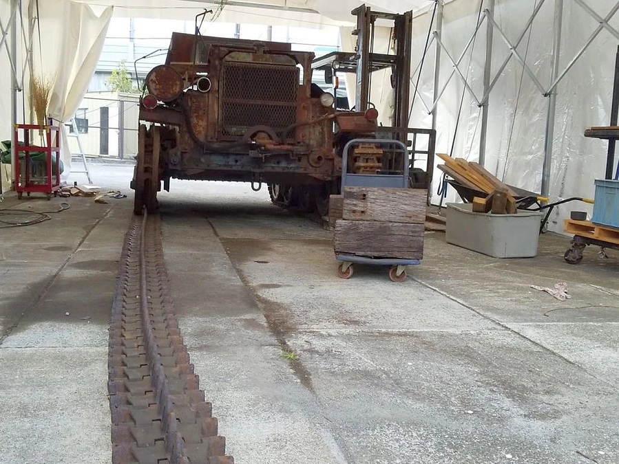 履帯の取り外し作業が終わりました！！