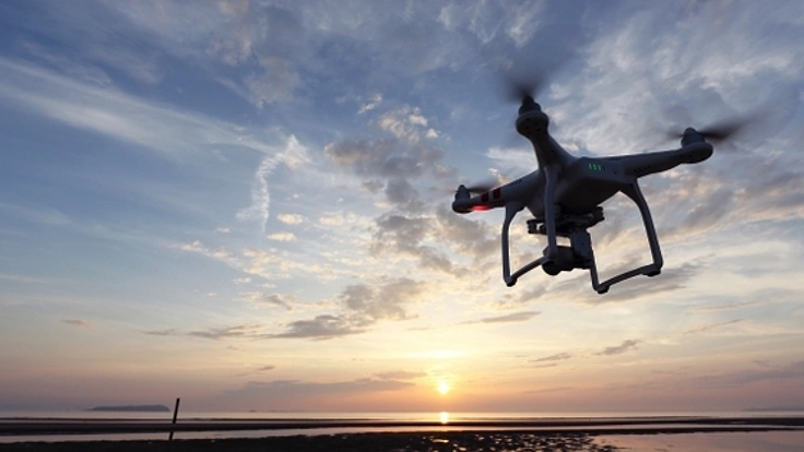 趣味〜新規事業のためドローンパイロットに!養成スクールを開講