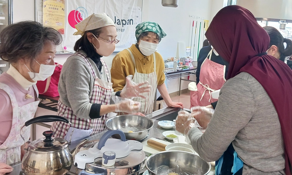 スパイスの香り豊かに：アフガニスタン料理教室第４回