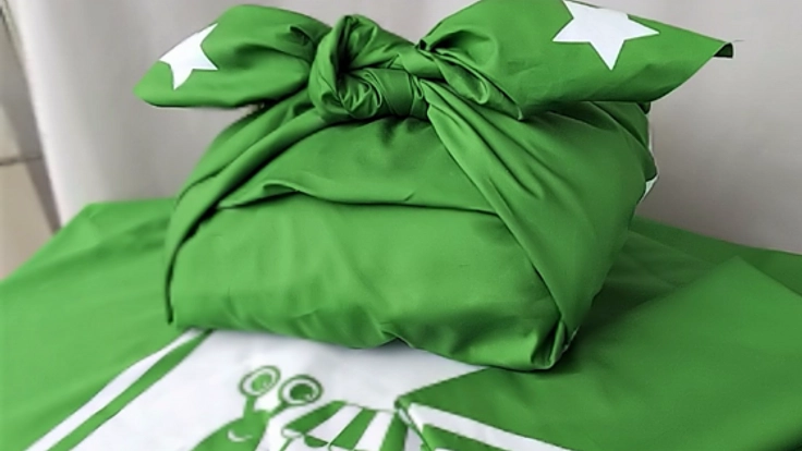 障がい児の意欲と自信を育てる風呂敷で、やればできるをサポート