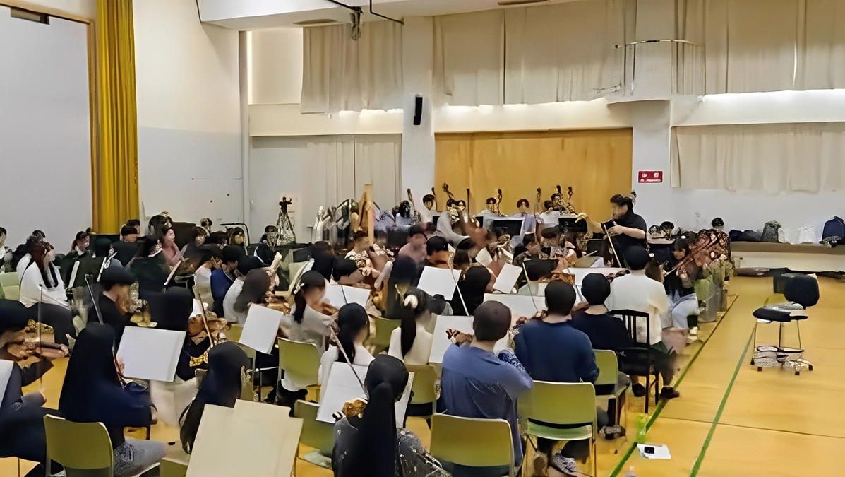 下野竜也先生による1回目の合奏練習を行いました！