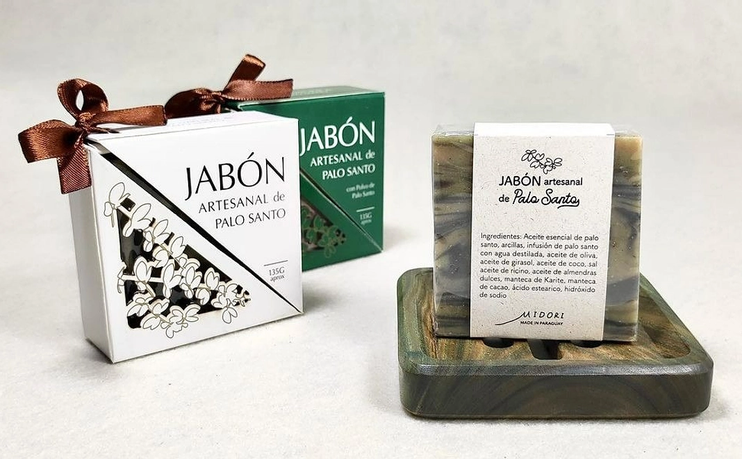 南米原産のパロサント製品をお贈りいたします。