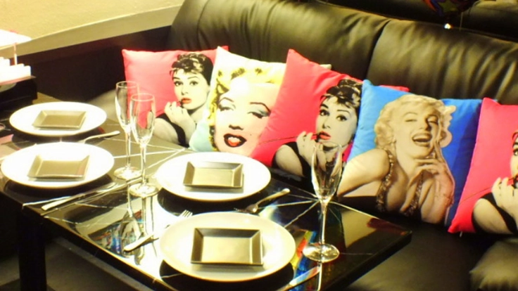 売上減少しております。温かいご支援宜しくお願い致しま