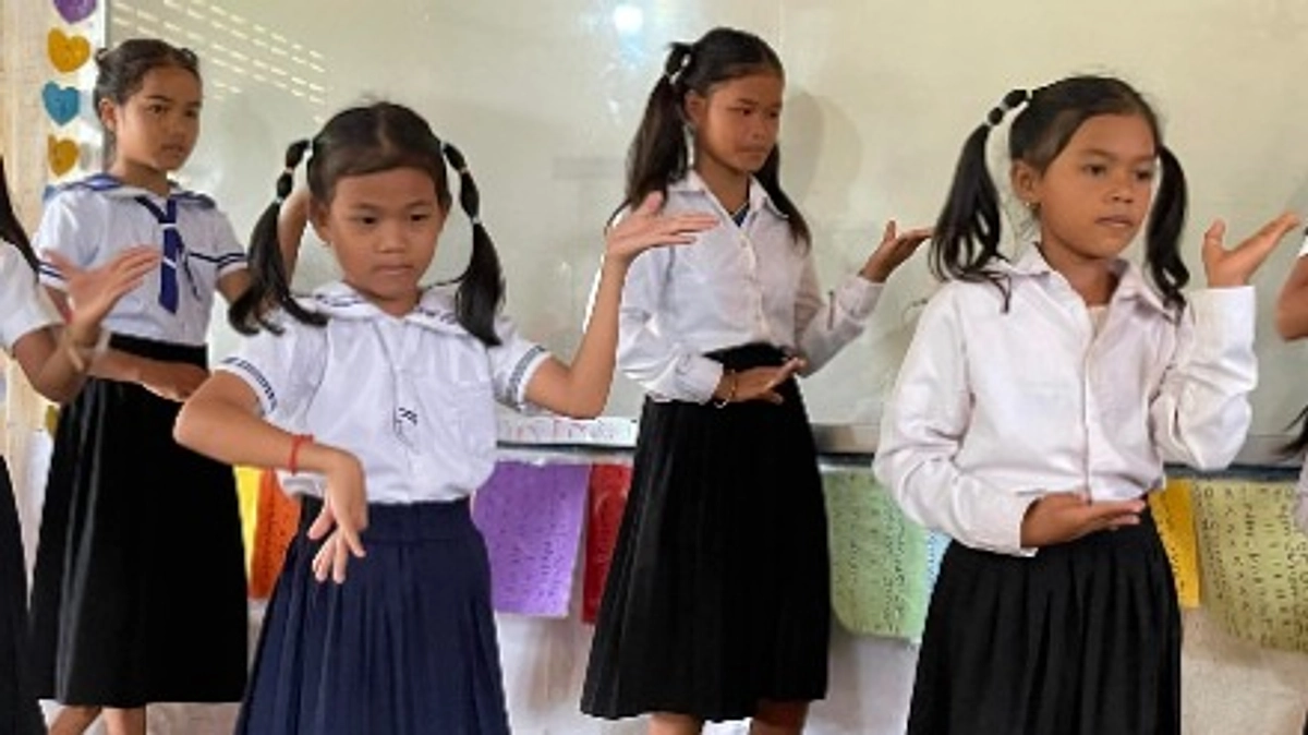 表現をするということ〜カンポット州チルドレン・スタディ・クラブ