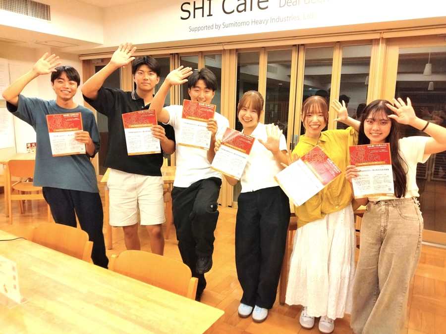 奈良学園大学人間教育学部の学生ボランティアの皆さん