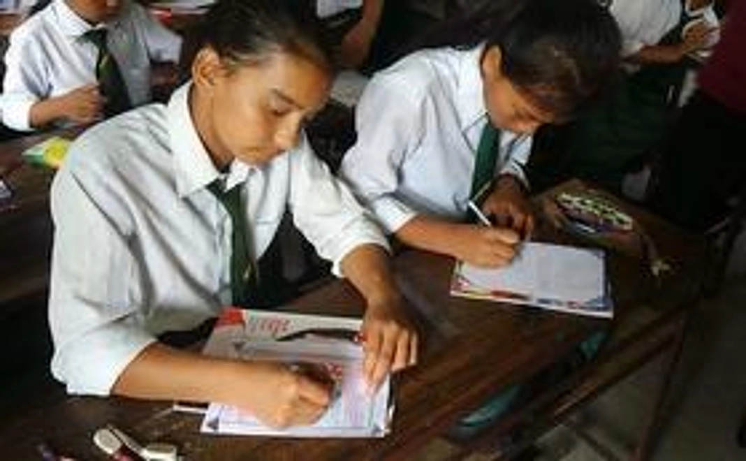 子供たちからの絵葉書メッセージ