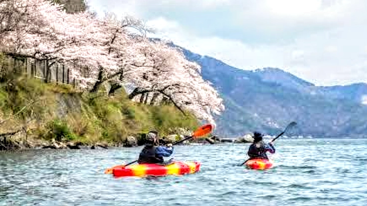 アウトドアで家族一緒に働ける職場作りを！レンタルカヤック開始