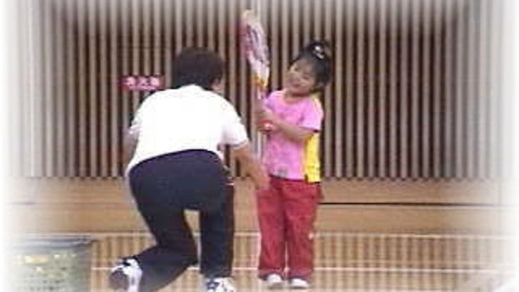 コロナ問題や生活環境に負けない子供達に新しいテニスの紹介と用具寄贈