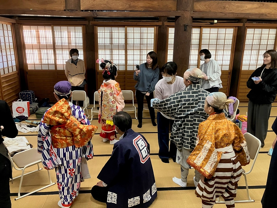 5/9 お祭り前夜に町内の方々向けに上演しました！（町内手向け）