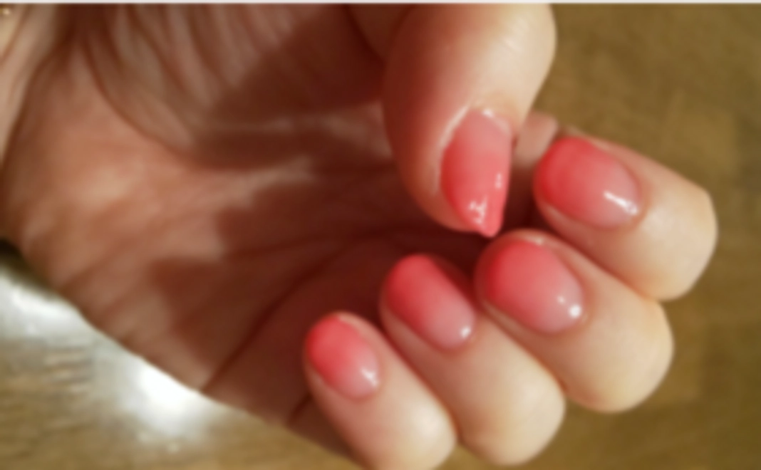 ワンカラー限定グラデーションジェルネイル施術　付き応援コース