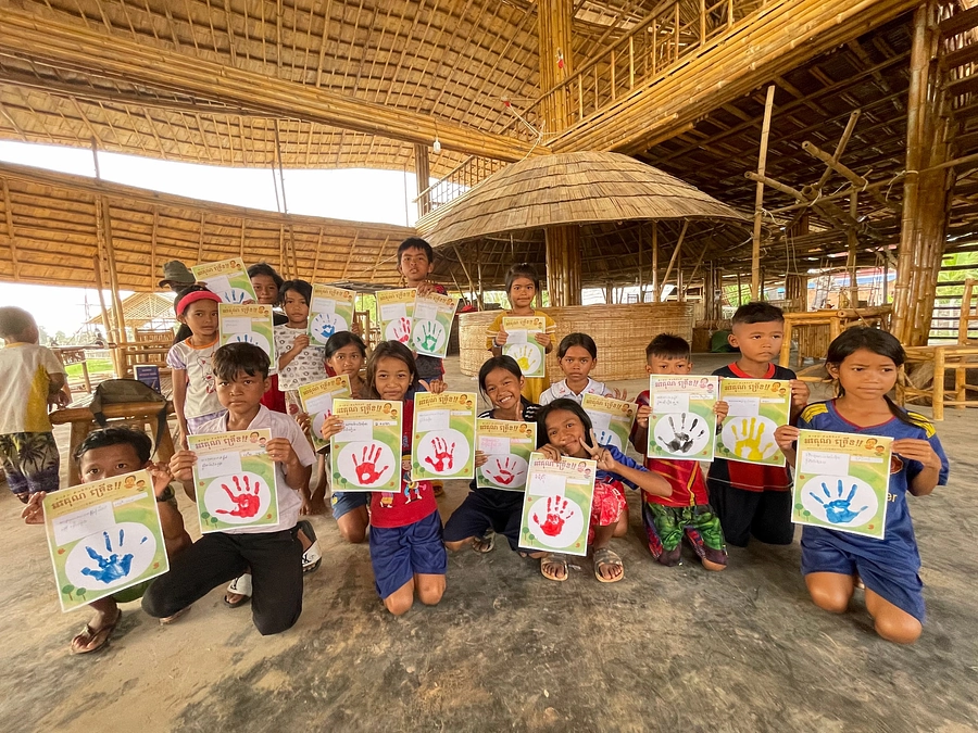 クラファンリターン「子供たちの手形付きお礼のお手紙」制作風景をお届けします！