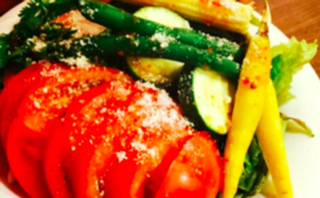 オリジナルステッカー＆「バル３３３伊勢佐木」ランチ券