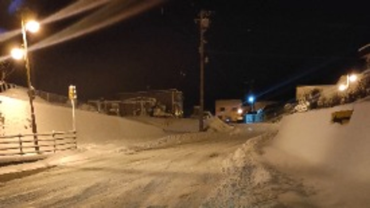 1/1 西側外壁をはった動画更新しました!