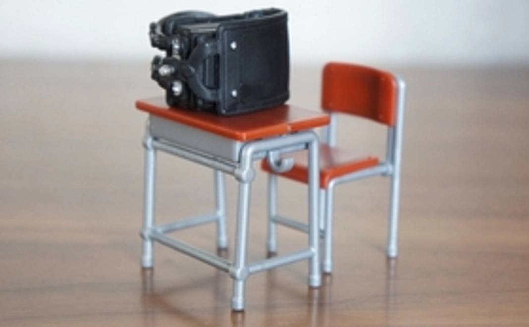 1．支援金＋本や遊び道具の紹介文・レビューのご提供