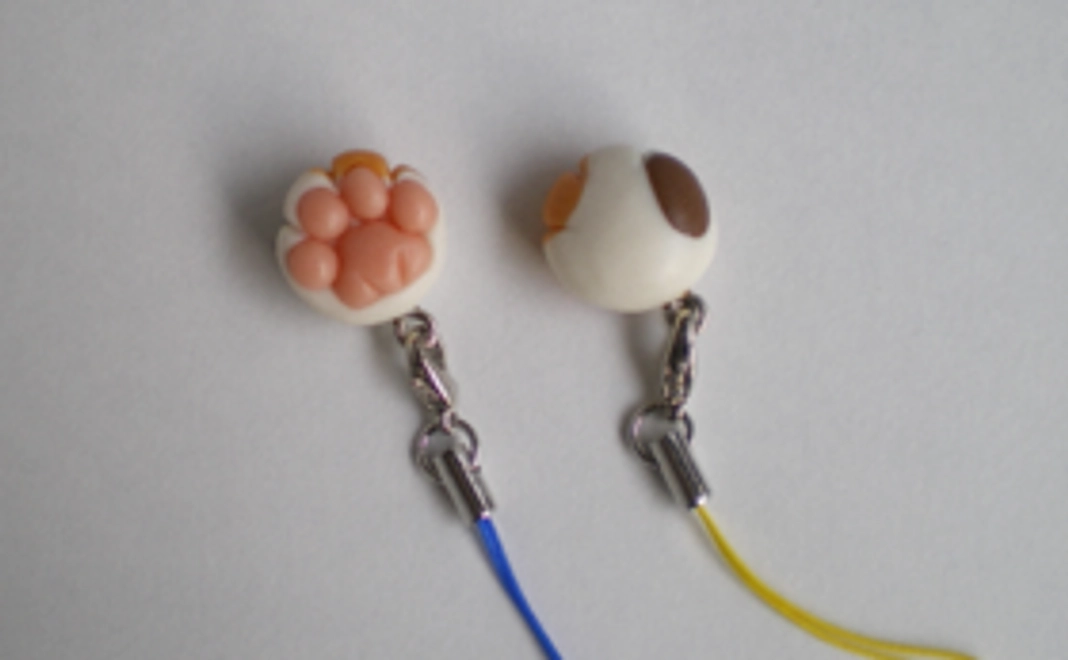 にゃんこのしっぽ♪オリジナル肉球ストラップ　小1個