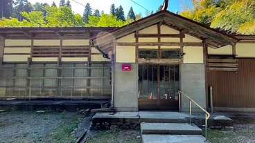 新潟県阿賀町にある築100年以上の古民家を再生しゲストハウスへ のトップ画像