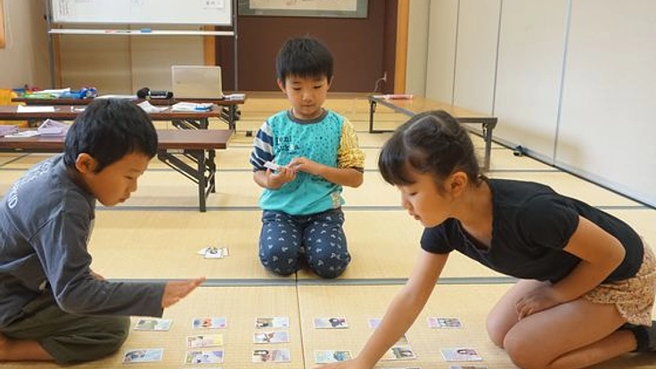 子供たちが日本文化に触れ合う百人一首大会を開きたい