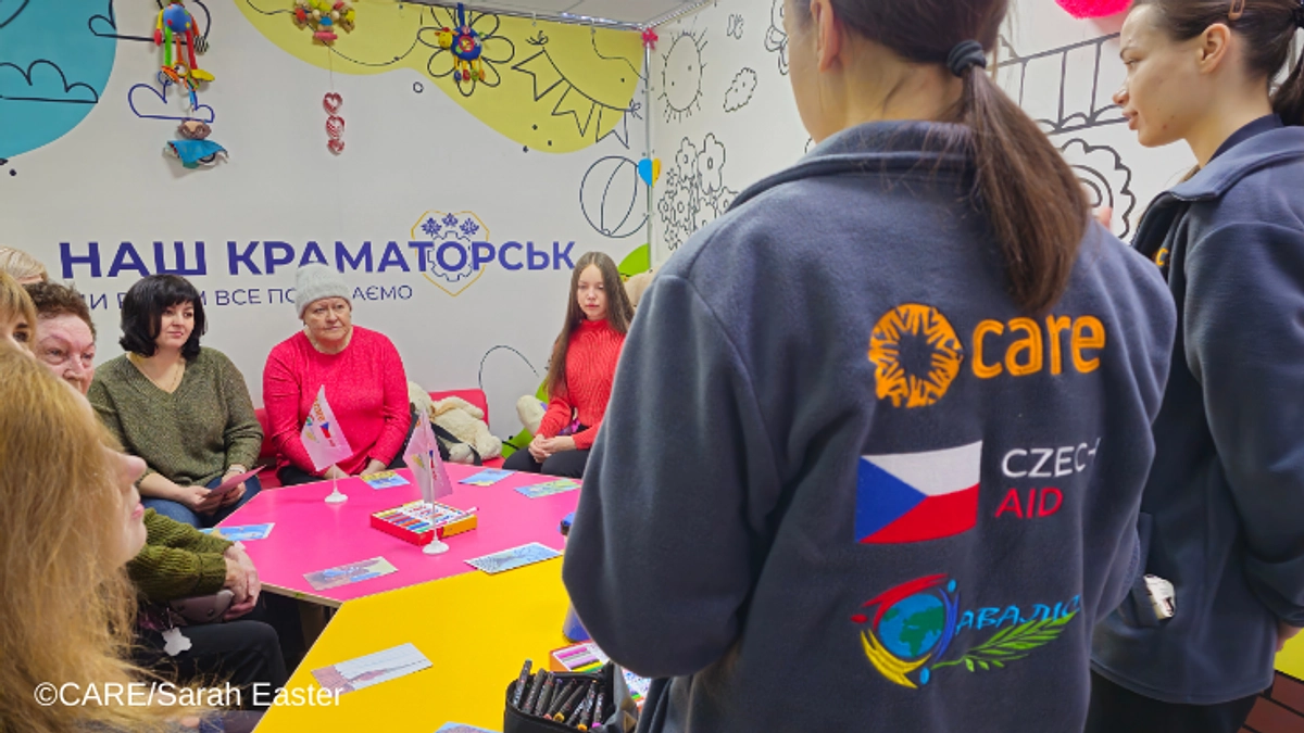 戦争の音：爆発音とサイレンの中に身を置く