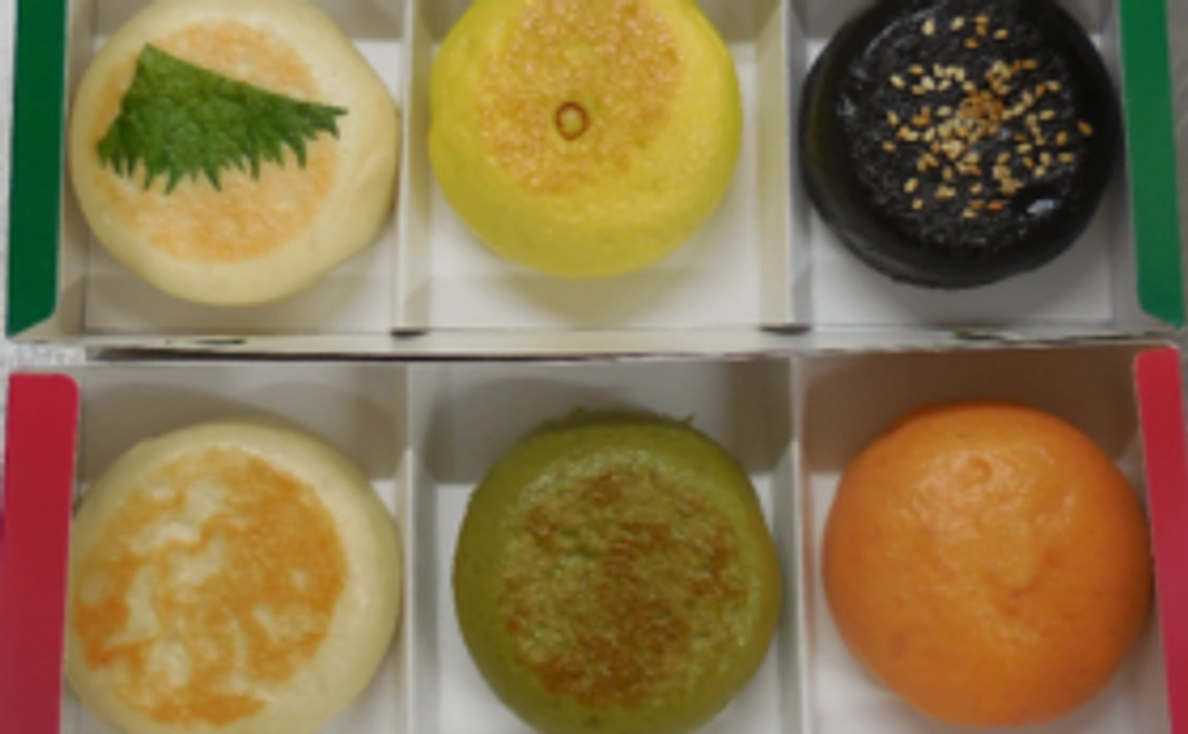 自慢の伊勢おやきをお届けします