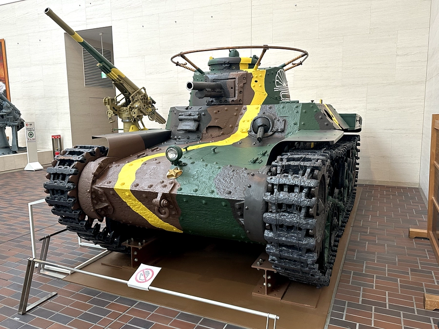 靖国神社「遊就館」で戦車ジャッキの計測作業を実施しました