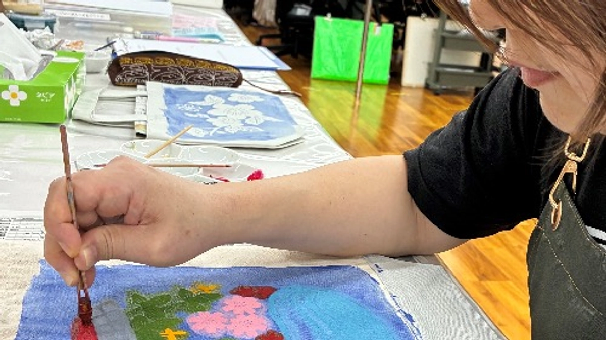 組合員紹介「びんがた工房ちはな：知花あさみ」