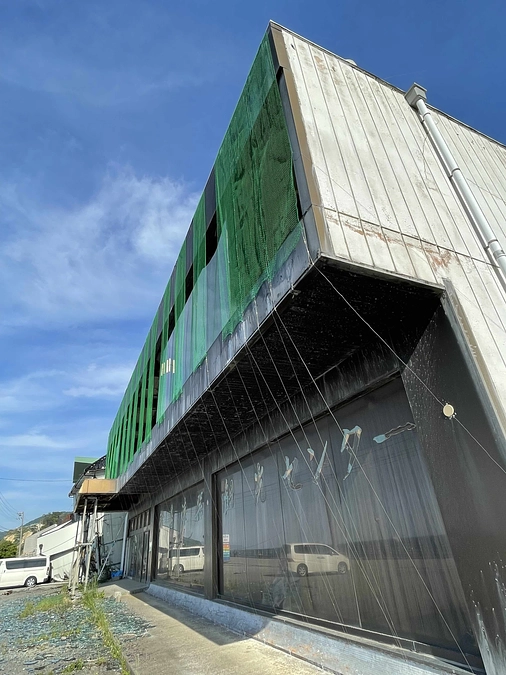 ２回目店舗２階部分ブルーシート掛け下地作業を一人で行う（2024年5月23日〜）