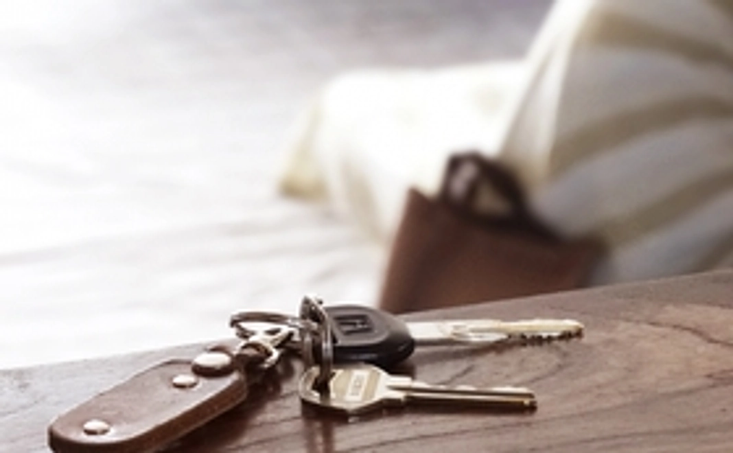 ★靴材料で作る自家製キーホルダーをお届け