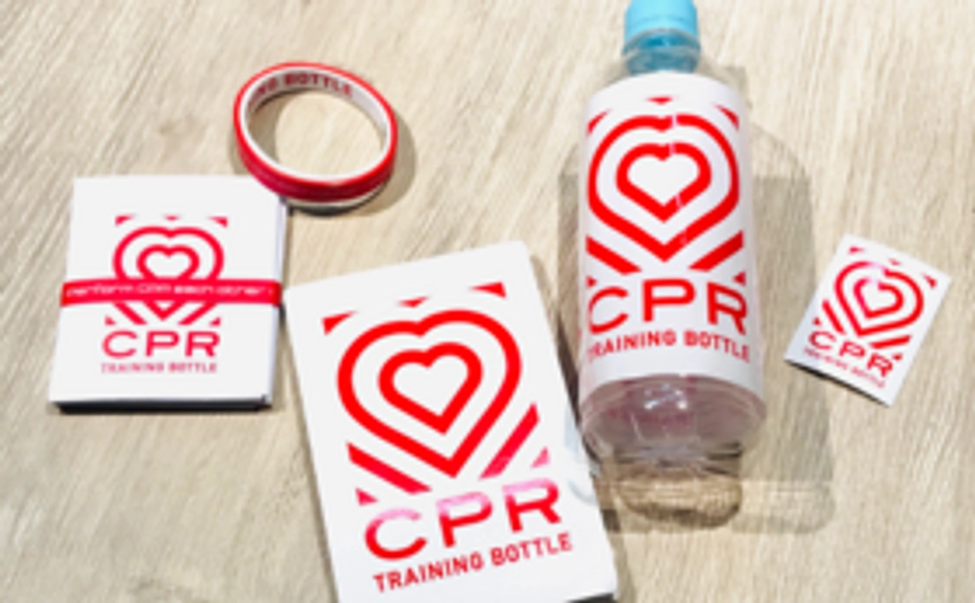 自宅でCPR訓練できる！入門コース（限定生産オリジナルシート＆ペットボトルつき）