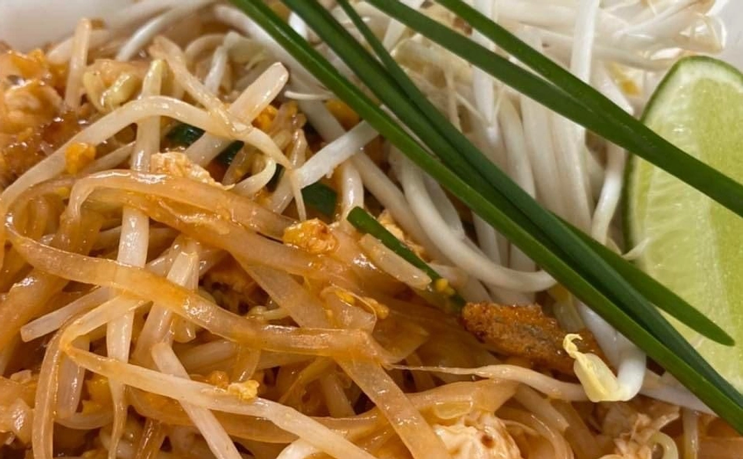 【バーンクム村で1時間、楽しい交流とおいしいタイ料理を食べよう】