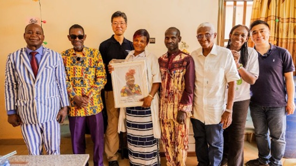 看護助手として肝炎と闘う女性。折れない決意の理由