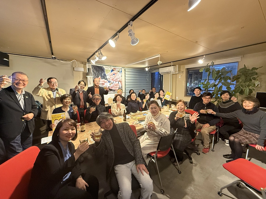 ニコニコインのワークブックの出版をお祝いさせて頂きました！