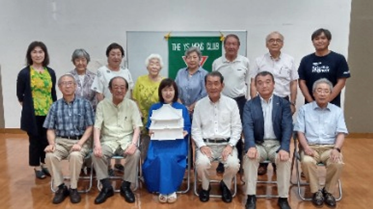 恒例、ワイズメンズクラブ様で1年間の活動報告をしました