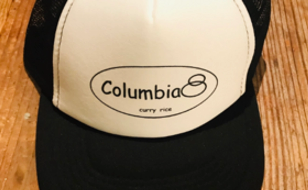 Colonbia8の帽子を一緒にかぶって応援コース！