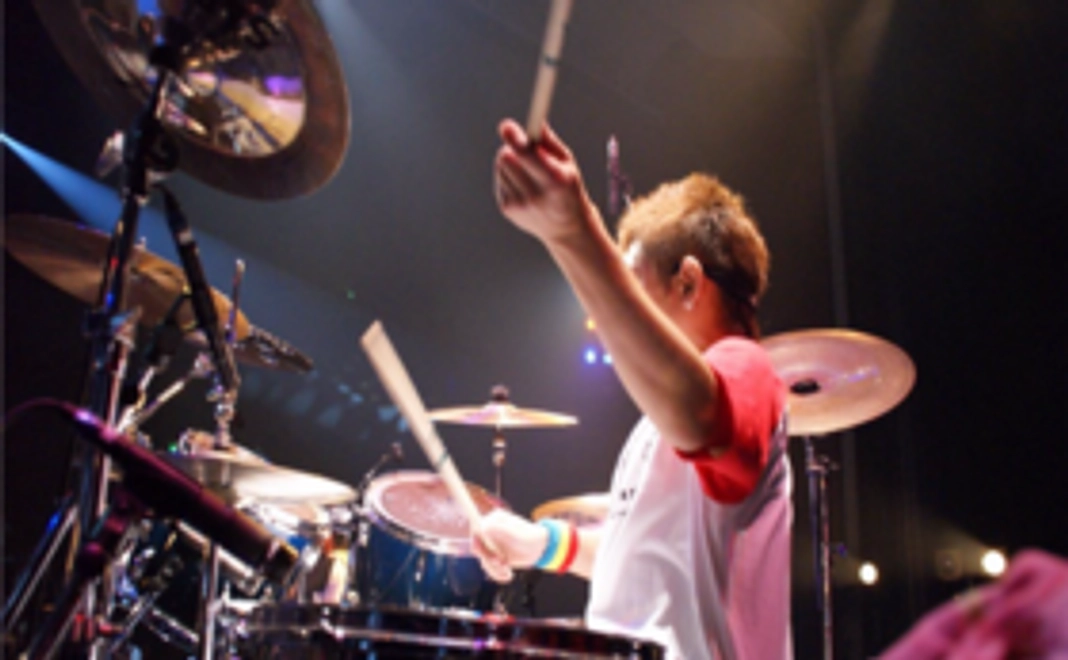 [いつも応援してくださるファンの方向けセット！]CDのカードにお名前記載とサイン入りCD