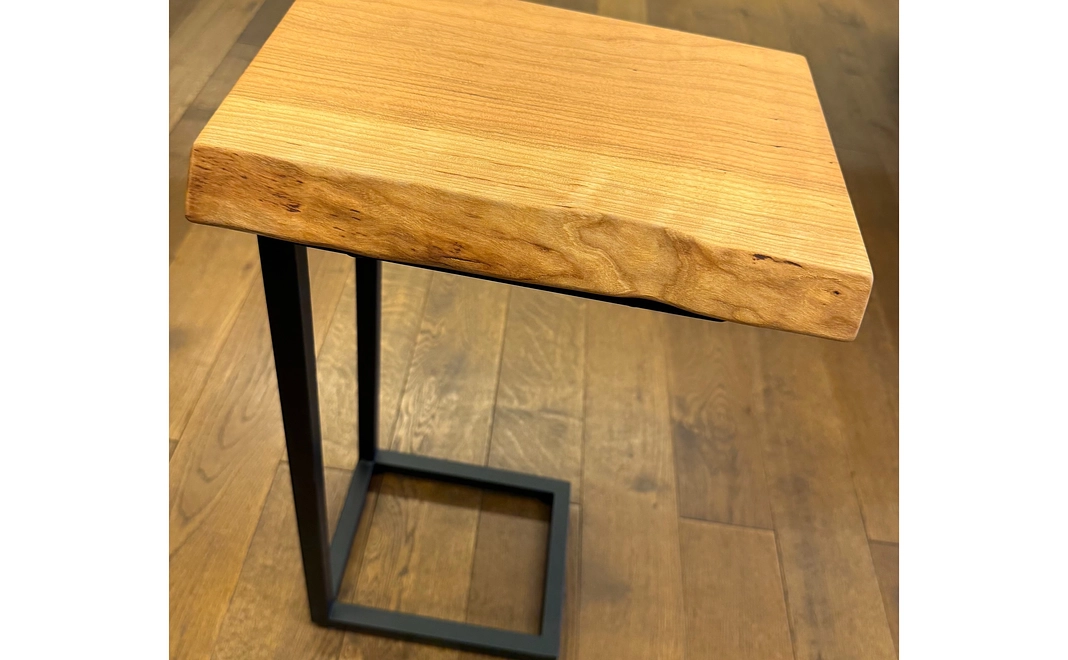 作り手応援コース（HELL BENTのサイドテーブル）