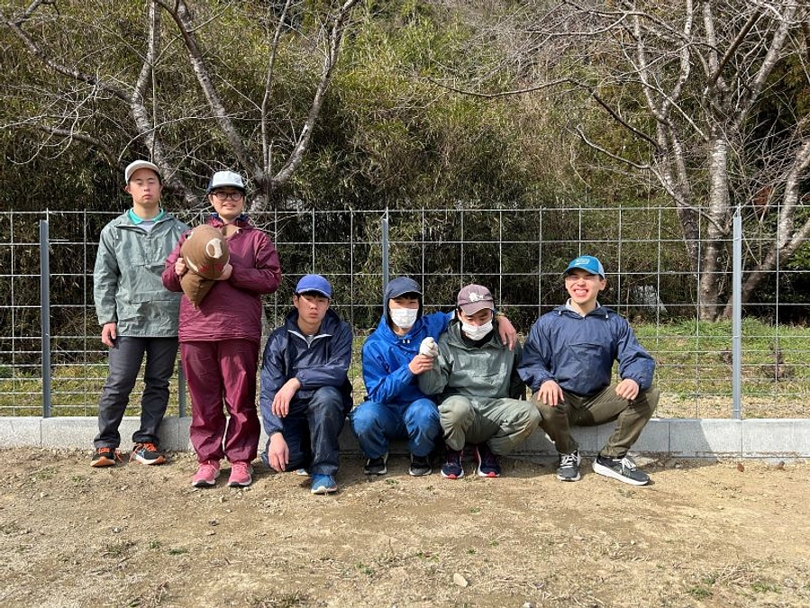 イノシシの柵の工事をしました！ほぼ完成です！