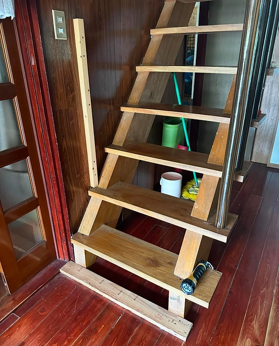 階段の簡易的な補強