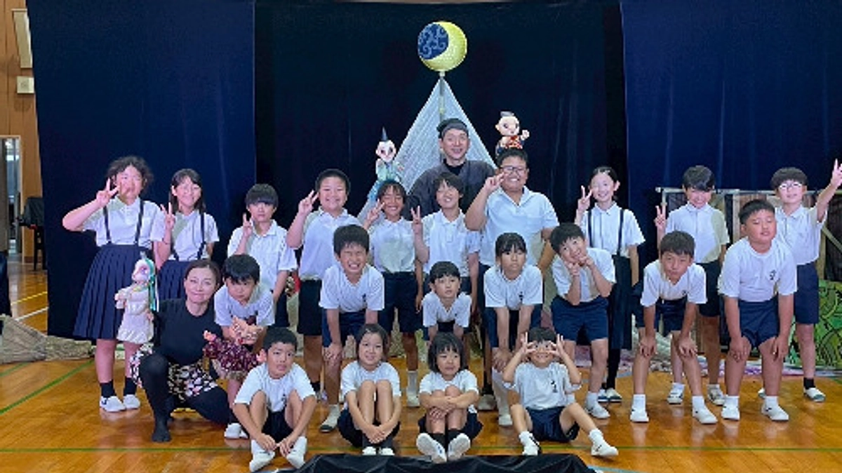 今年度4校目、薩摩川内市立平佐東小学校で人形劇公演が行われました！