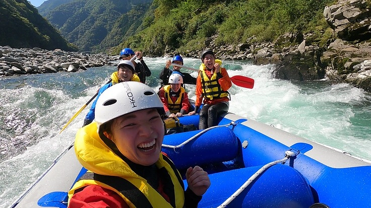 ラフティングを通じて家族の絆を深め、子どもたちの成長に貢献したい！