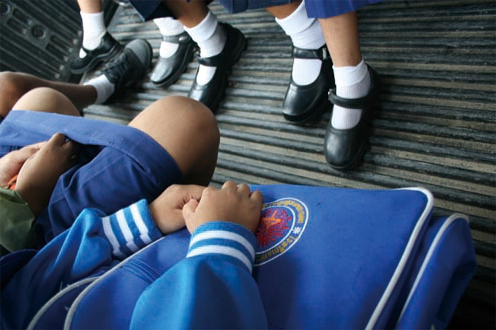 子どもたちの制服　Children's School Uniforms