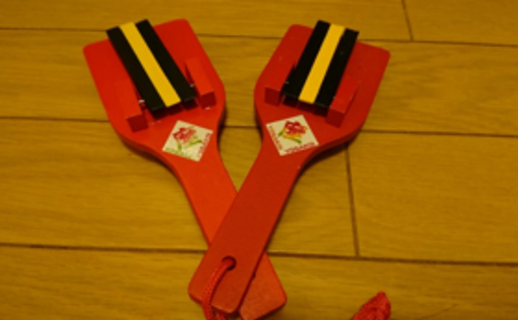 鳴子を持って踊り子に！