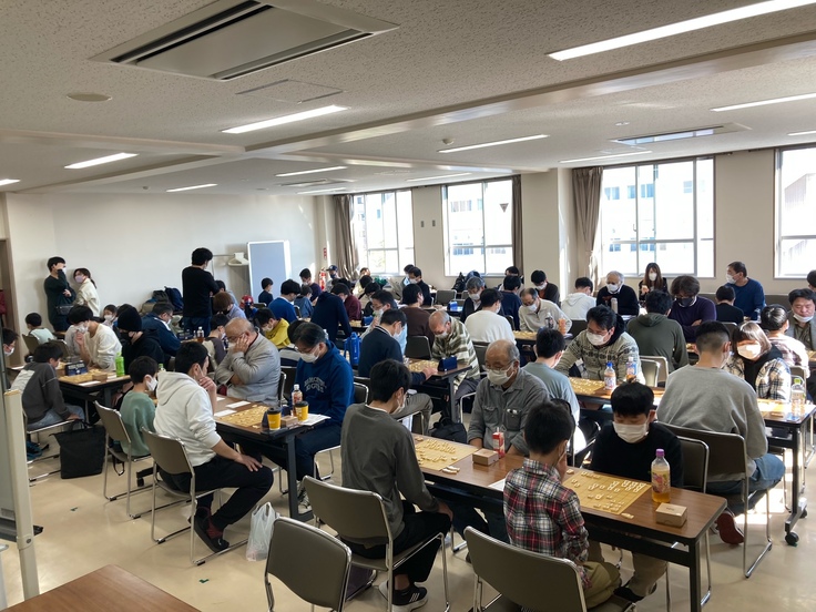 多賀城市では将棋大会や将棋講座を開催しております。こちらの活動は2014年から行っております